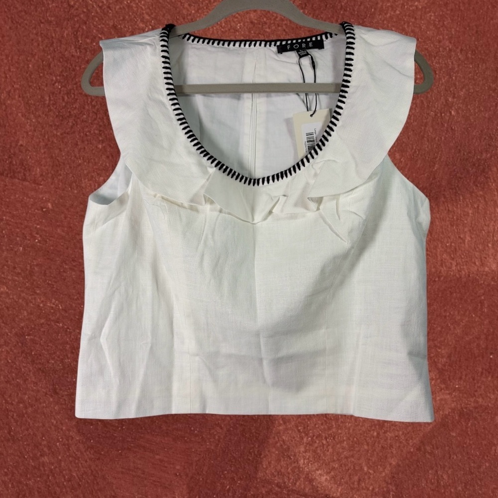 NWT Fore Women Sleeveless Ruffle Crop Top by Avara Size L White